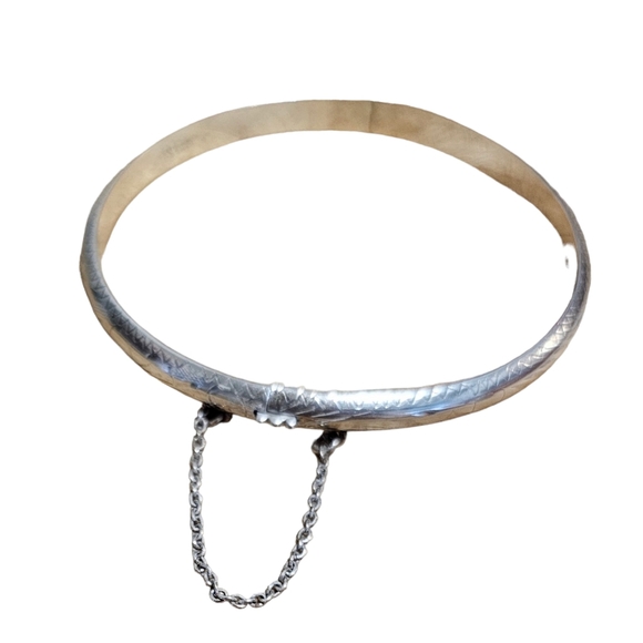 Vintage Sterling Silver Etched Bangle Bracelet - Picture 2 of 5